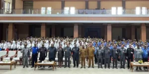 walikota sorong foto bersama 165 cpns dan pppk usai di lantik 2025