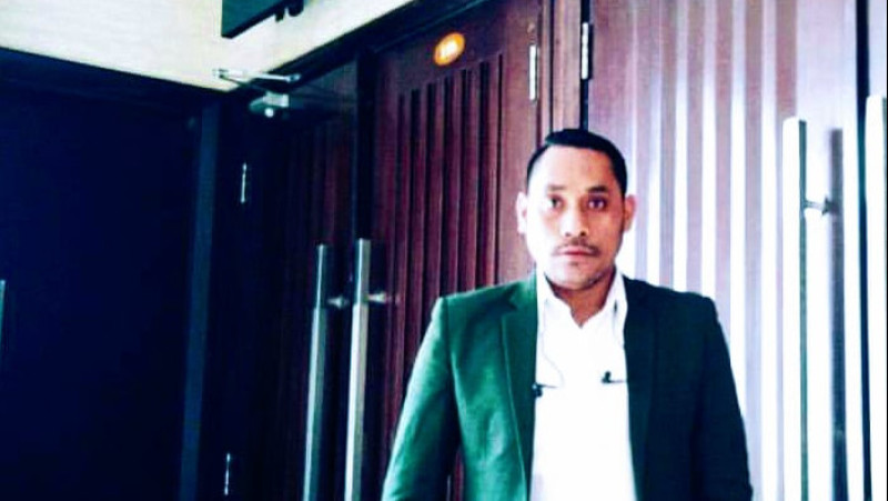 Di Balik Senyum dan Topeng Kehidupan Modern, Hidup Kita Tidak Sebaik yang Terlihat