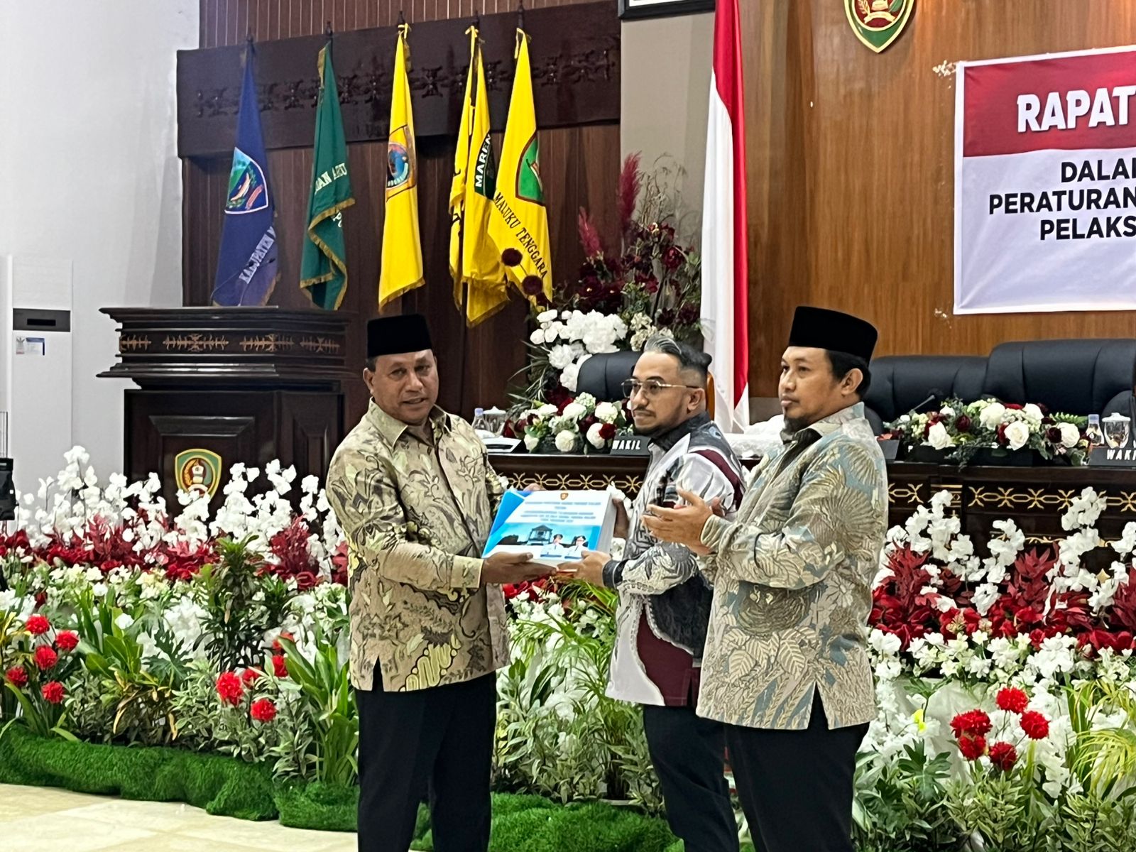 Pemprov Maluku Serahkan LPJ APBD 2025, Pendapatan Daerah Terealisasi Rp2,75 Triliun