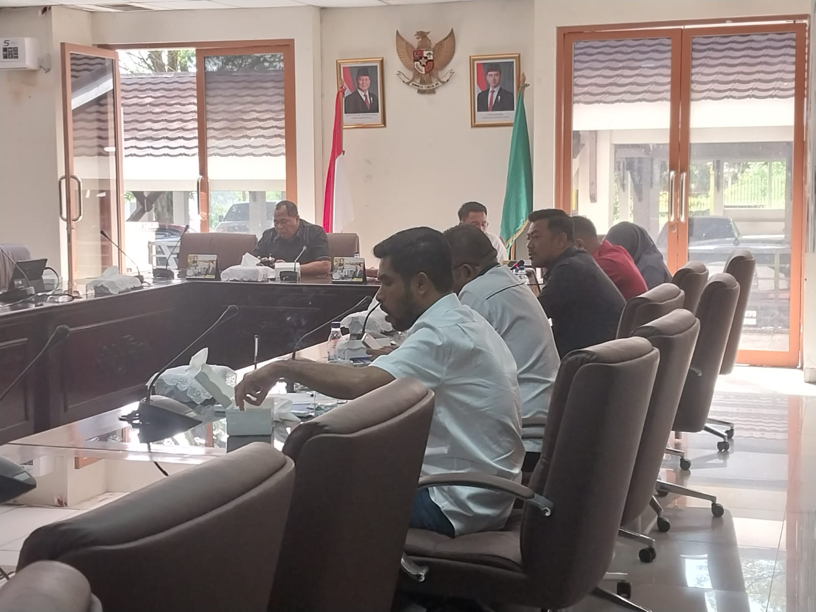 DPRD Maluku Soroti Kualitas Jalan Piru–Loki, Halimun Saulatu Pertanyakan Standar Drainase BPJN